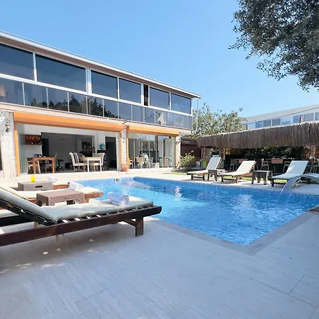 Cesmeli Boutique - Cesme, Izmir Cesme