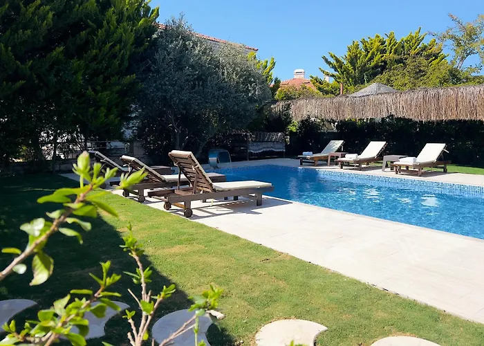 Готель Cesmeli Boutique - Cesme, Izmir 3*